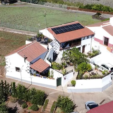 Guest house La Casa De Arriba, Private In Teror, Gran Canaria