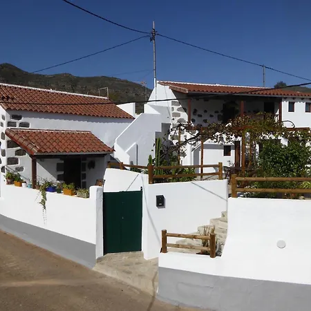 La Casa De Arriba, Private In Teror, Gran Canaria