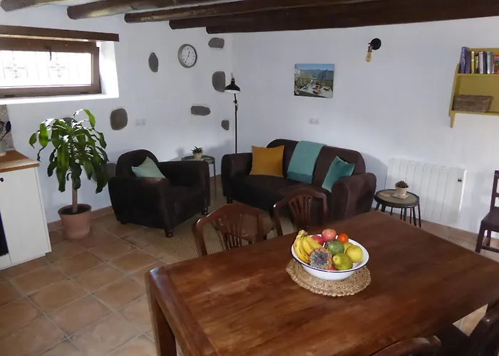 La Casa De Arriba, Private In Teror, Gran Canaria Teror